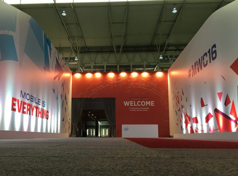 5 branded entrance MWC with large graphics